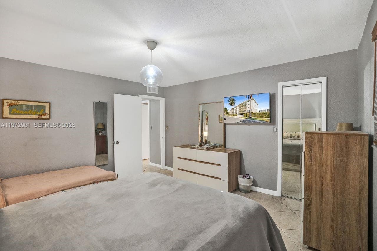 3665 NE 167th St # 208, North Miami Beach FL 33160 — 20