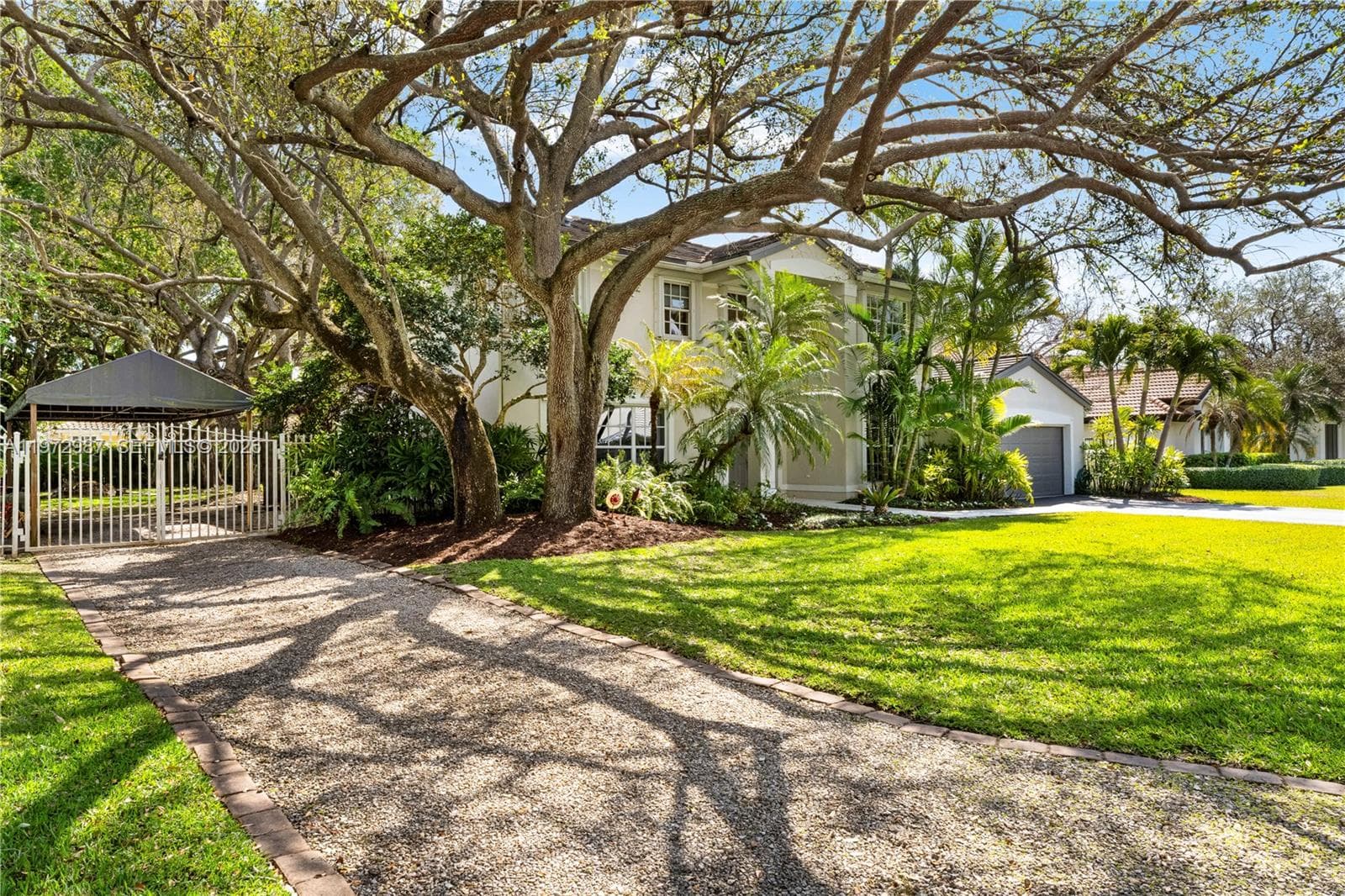 16085 SW 84th Pl, Palmetto Bay FL 33157 — 39