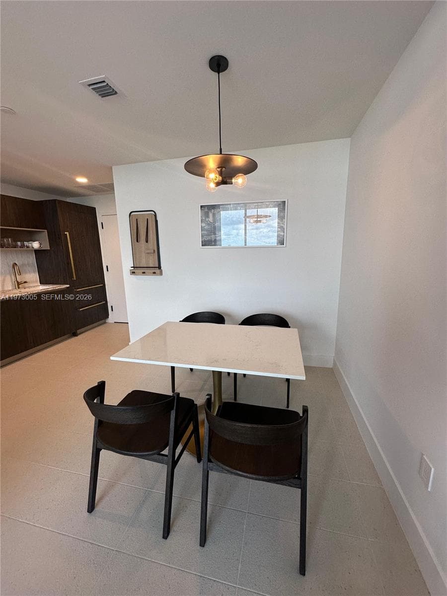 159 NE 6th St # 4811, Miami FL 33132 — 7