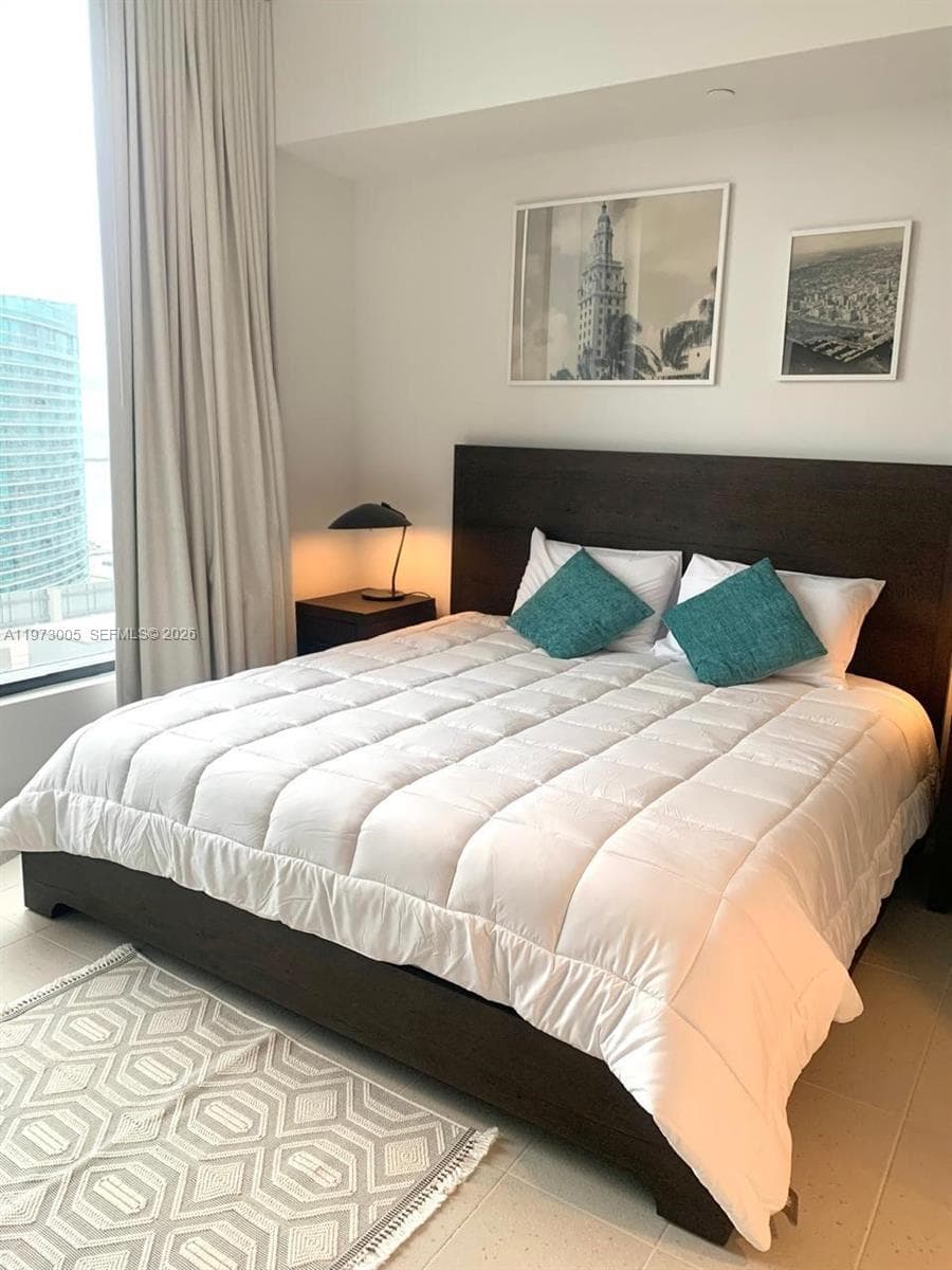 159 NE 6th St # 4811, Miami FL 33132 — 11