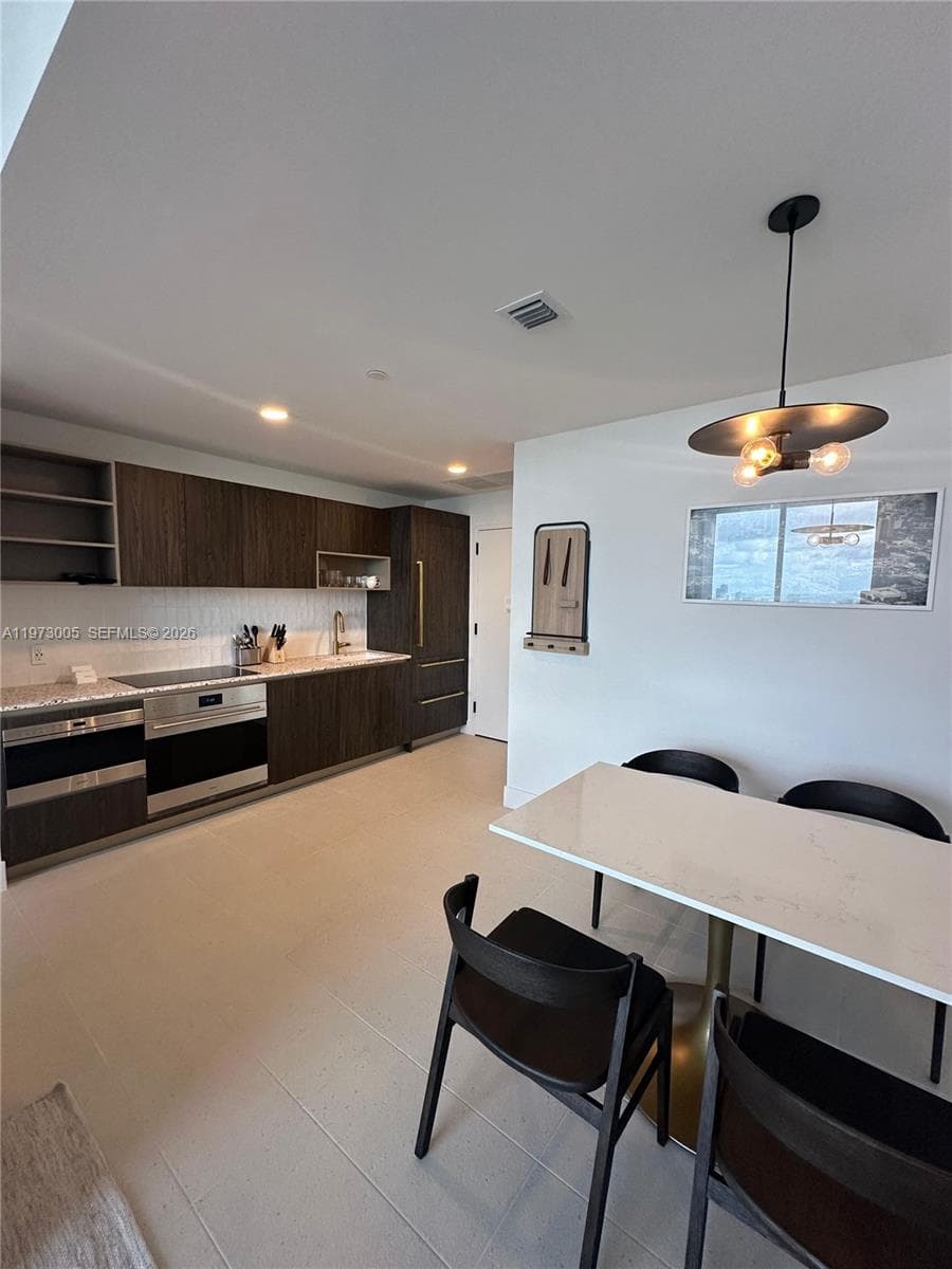 159 NE 6th St # 4811, Miami FL 33132 — 8