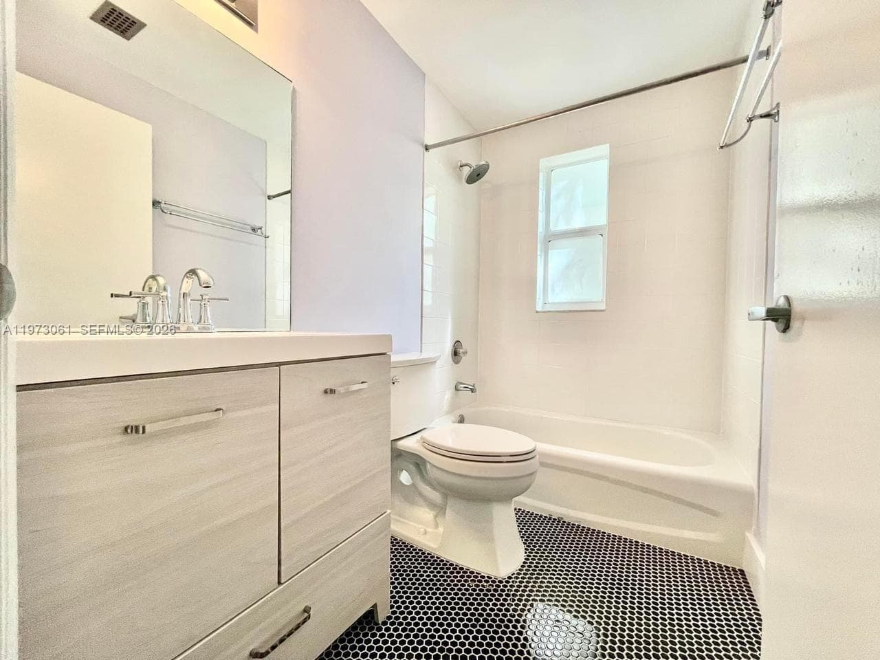 1542 Drexel Ave # 107, Miami Beach FL 33139 — 16