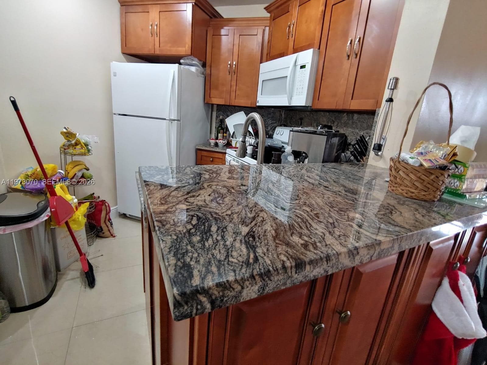 690 W Park Dr # 204, Miami FL 33172 — 12