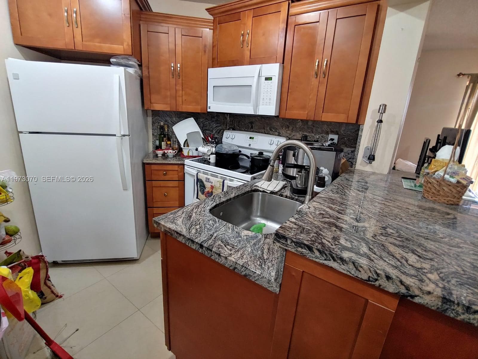 690 W Park Dr # 204, Miami FL 33172 — 8