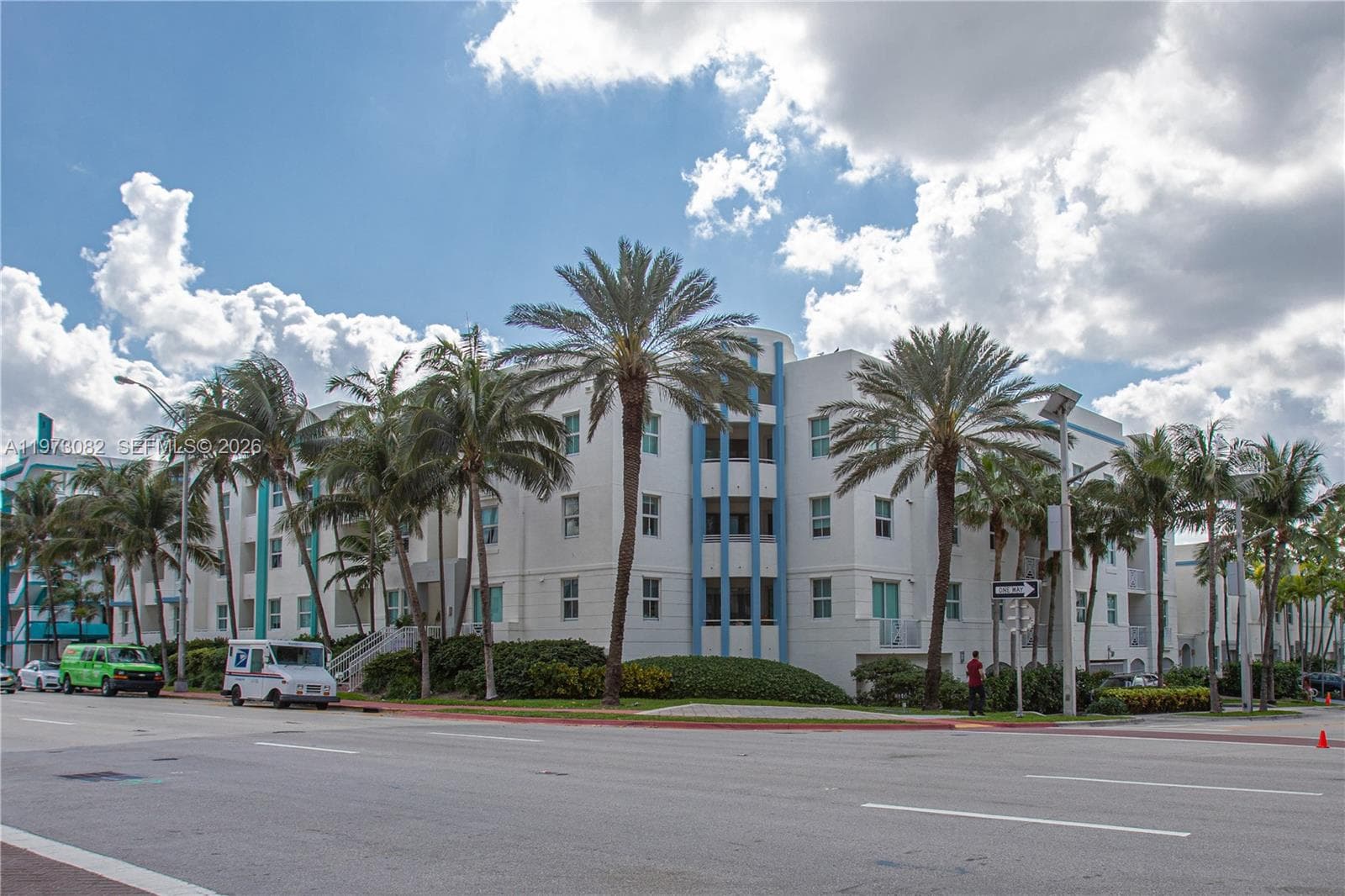 9172 NE Collins Ave # 312, Surfside FL 33154 — 35