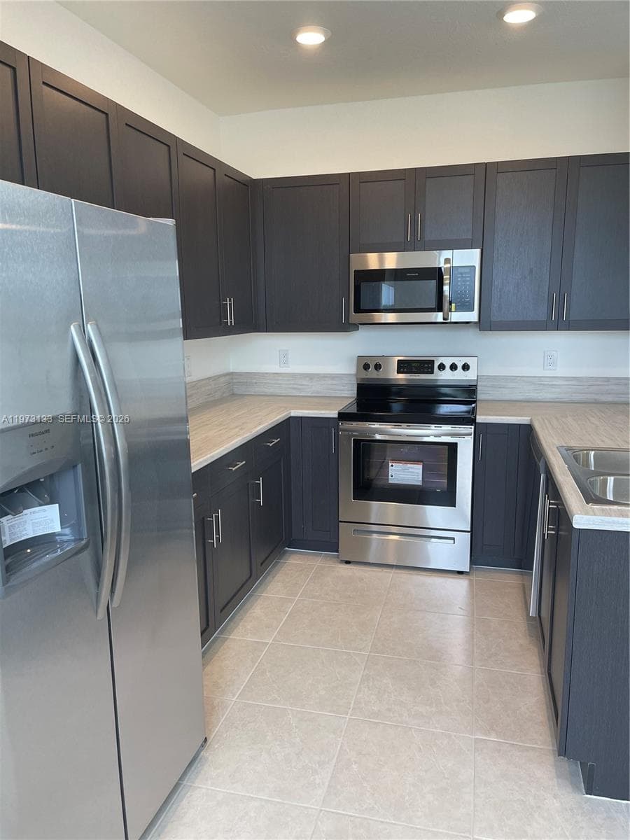 20564 NE 5th Pl, Miami FL 33179 — 2