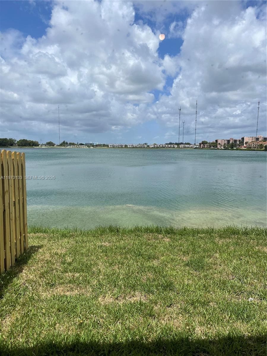 20564 NE 5th Pl, Miami FL 33179 — 9