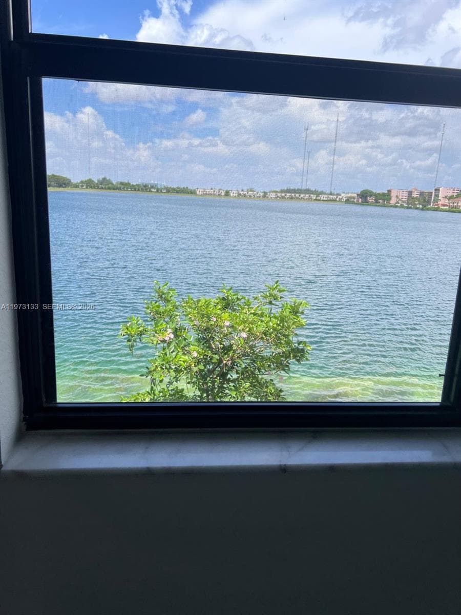 20564 NE 5th Pl, Miami FL 33179 — 24