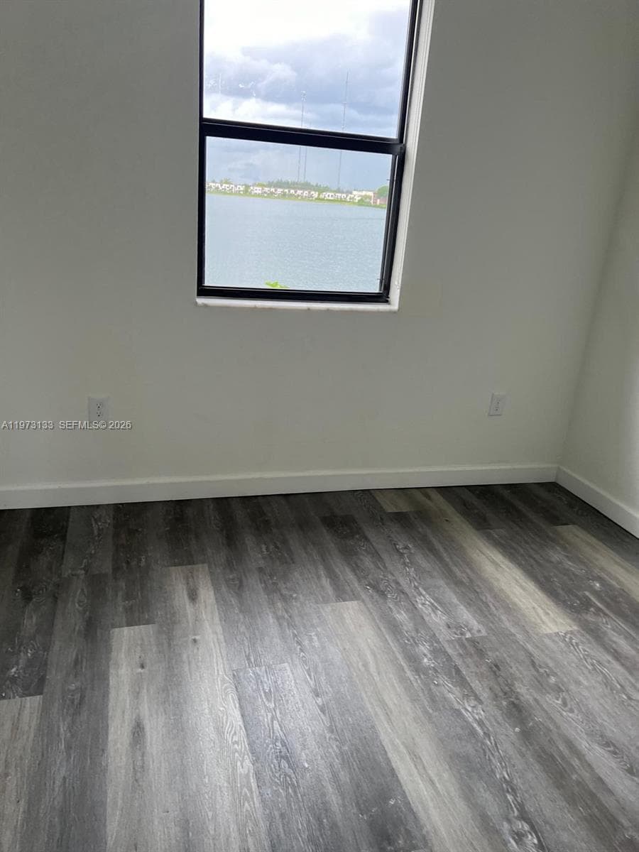 20564 NE 5th Pl, Miami FL 33179 — 38