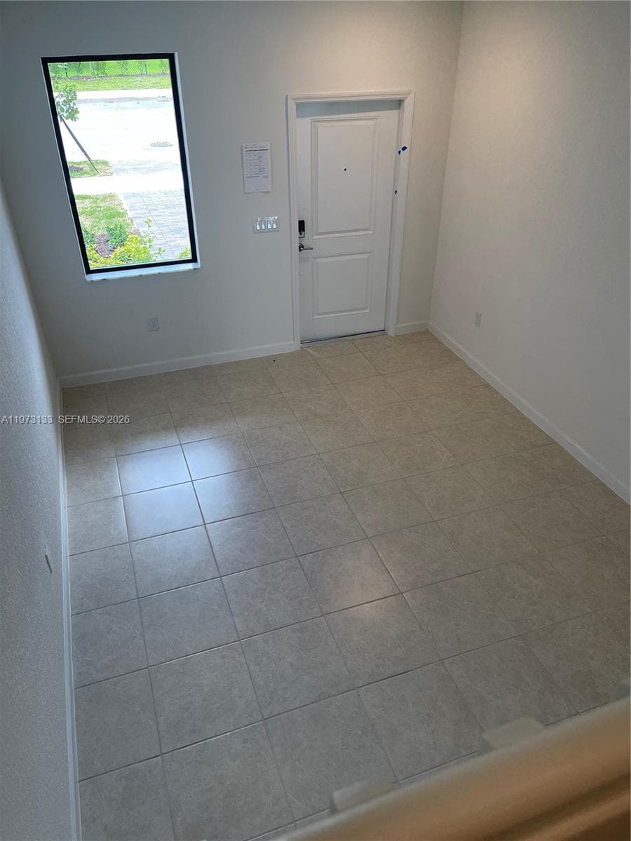 20564 NE 5th Pl, Miami FL 33179 — 15