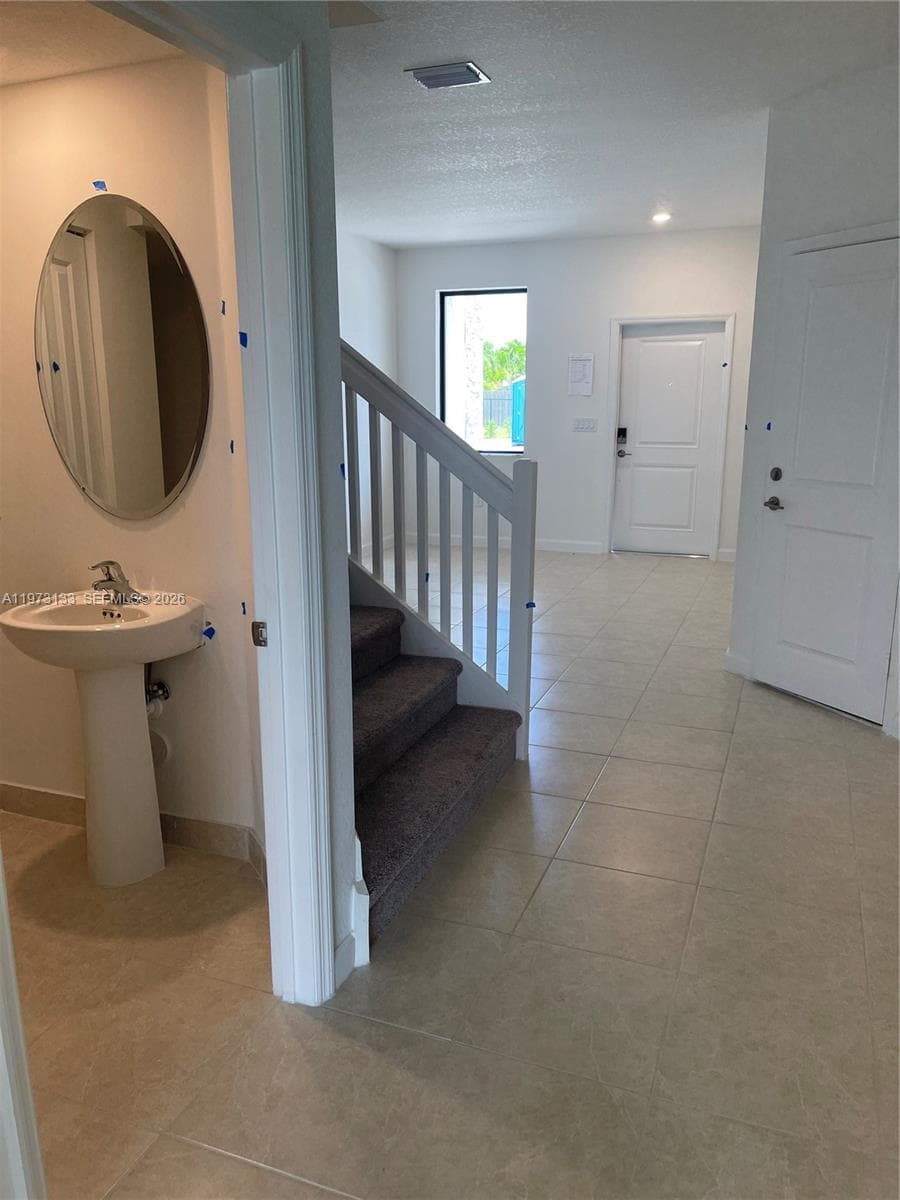 20564 NE 5th Pl, Miami FL 33179 — 11