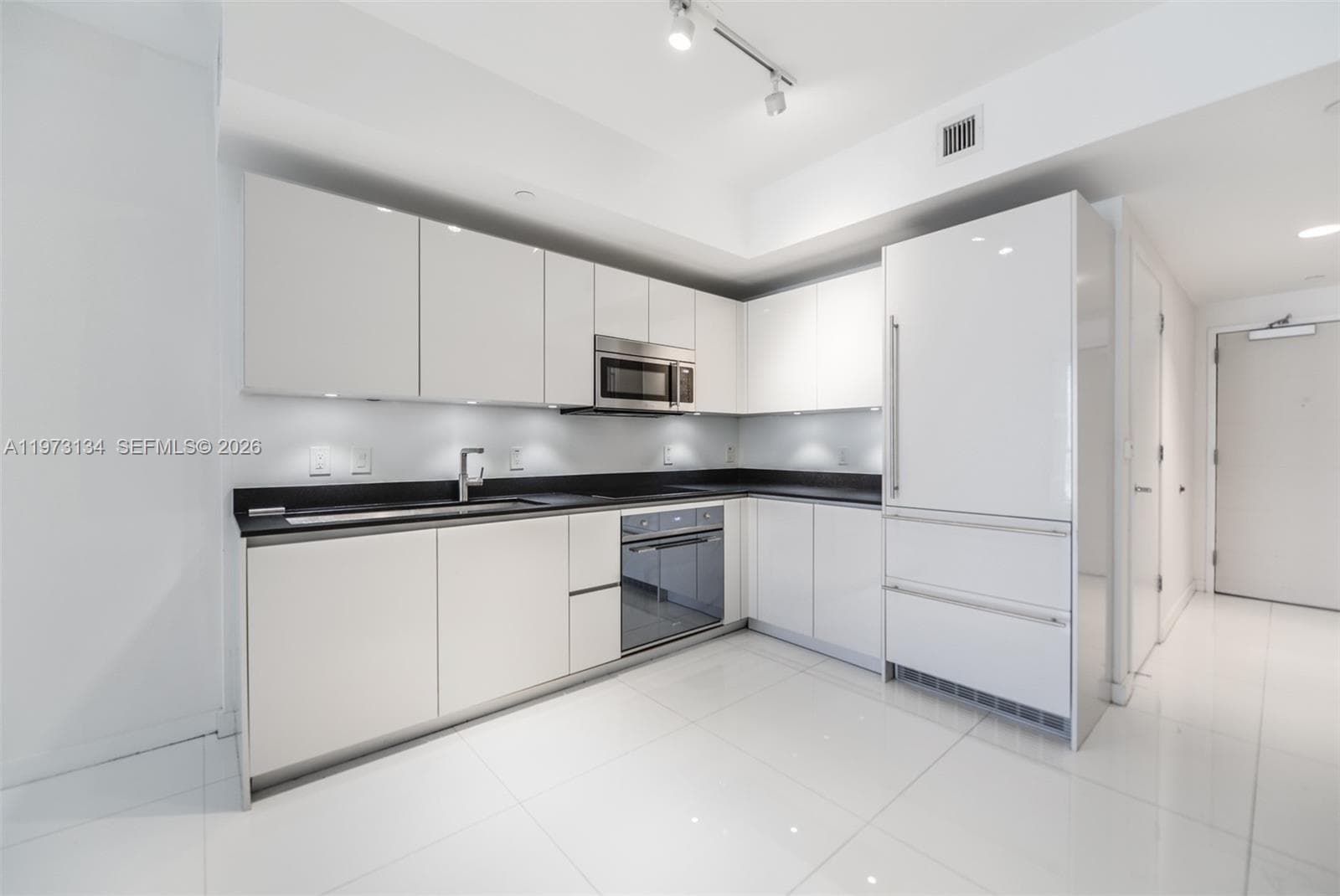 1010 Brickell Ave # 3010, Miami FL 33131 — 9