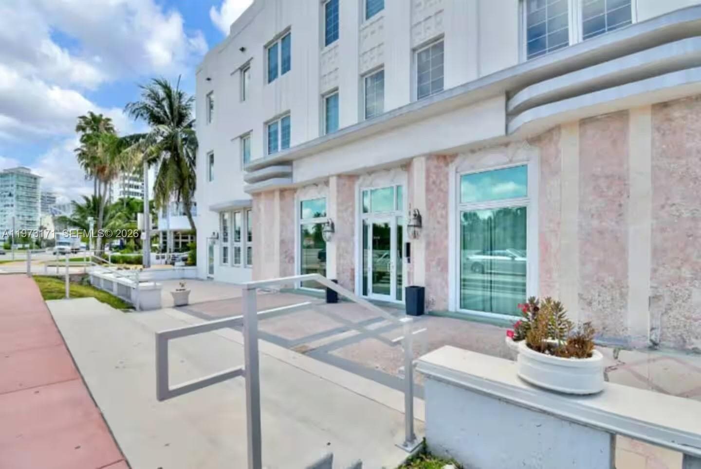 3025 Indian Creek Dr # 101, Miami Beach FL 33140 — 2