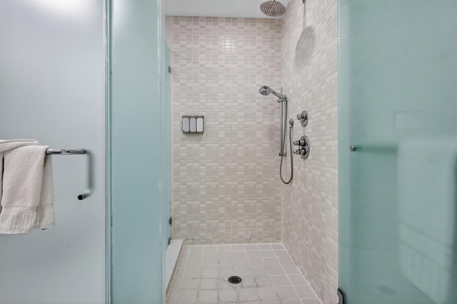 5300 NW 87th Avenue # 1215, Doral FL 33178 — 20