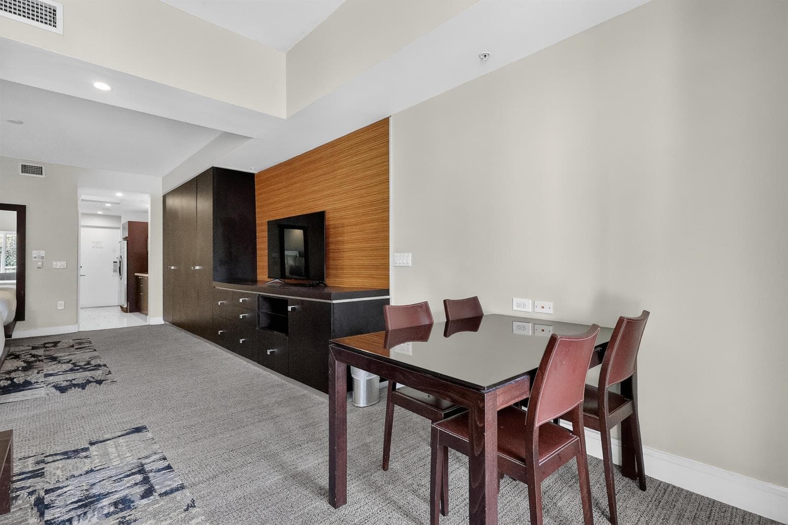 5300 NW 87th Avenue # 1215, Doral FL 33178 — 11