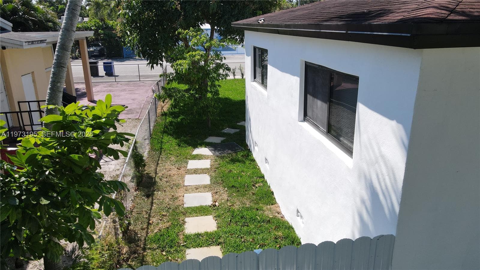 150 NE 169th Ter, North Miami Beach FL 33162 — 52