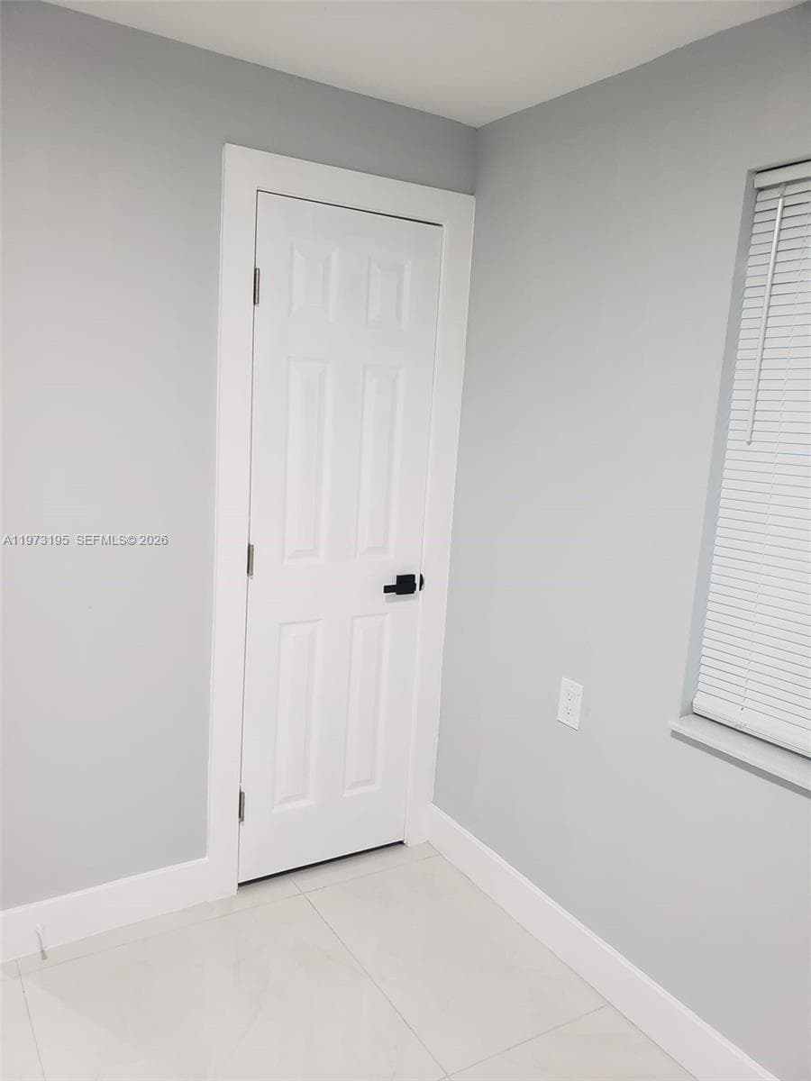 150 NE 169th Ter, North Miami Beach FL 33162 — 42