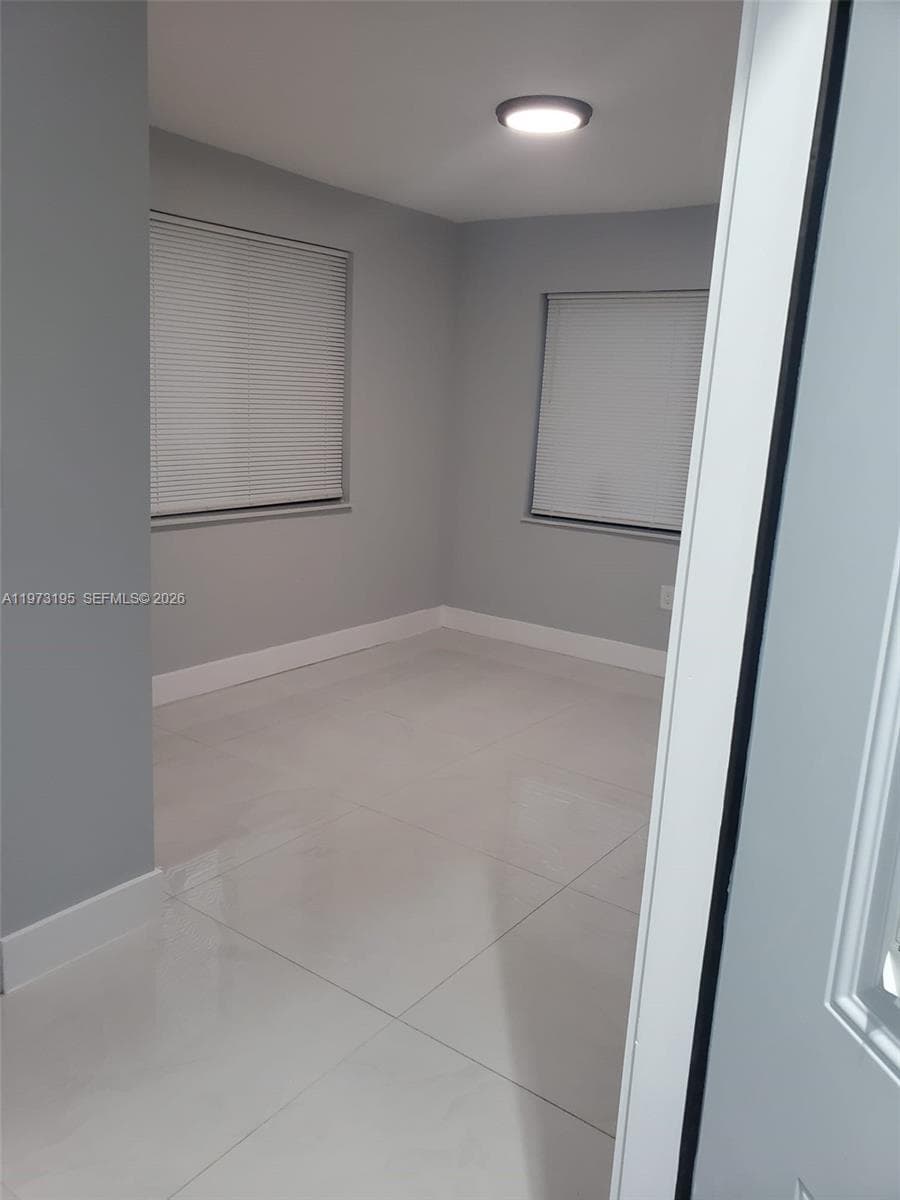 150 NE 169th Ter, North Miami Beach FL 33162 — 46
