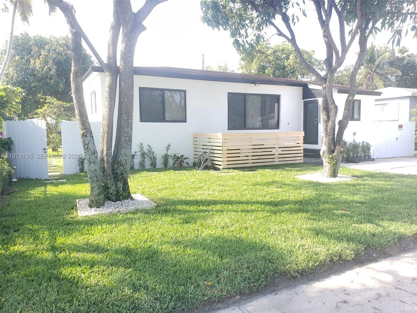 150 NE 169th Ter, North Miami Beach FL 33162 — 3