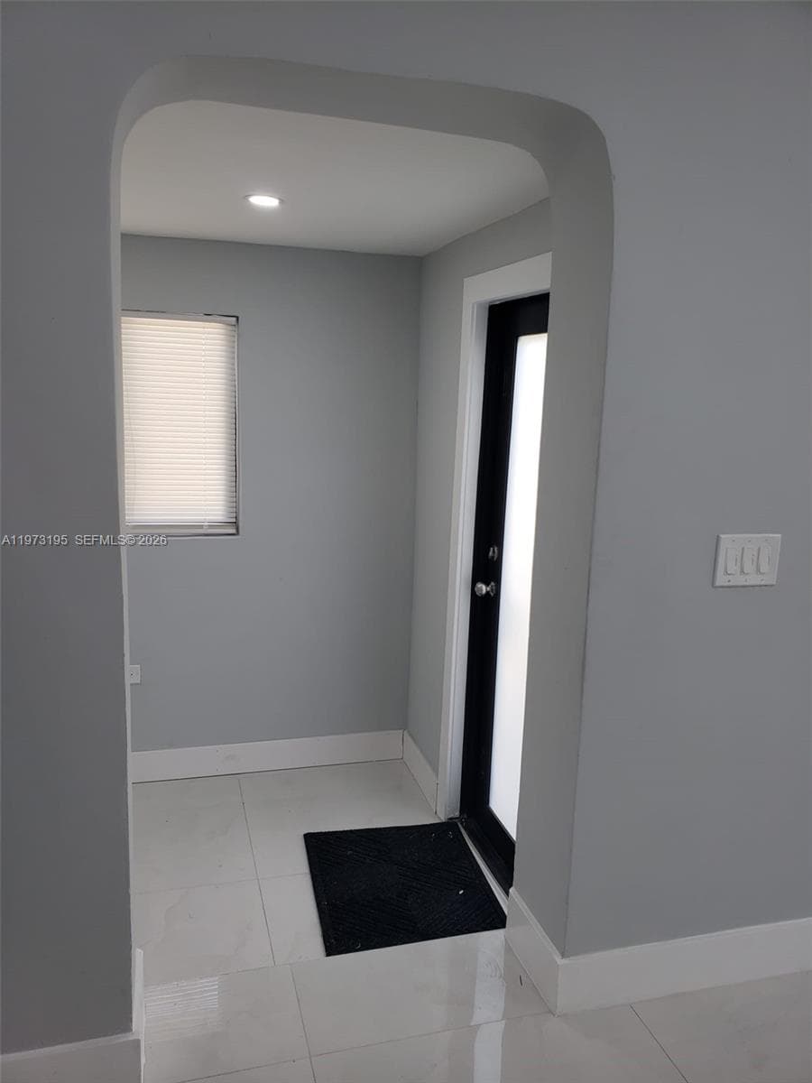 150 NE 169th Ter, North Miami Beach FL 33162 — 9