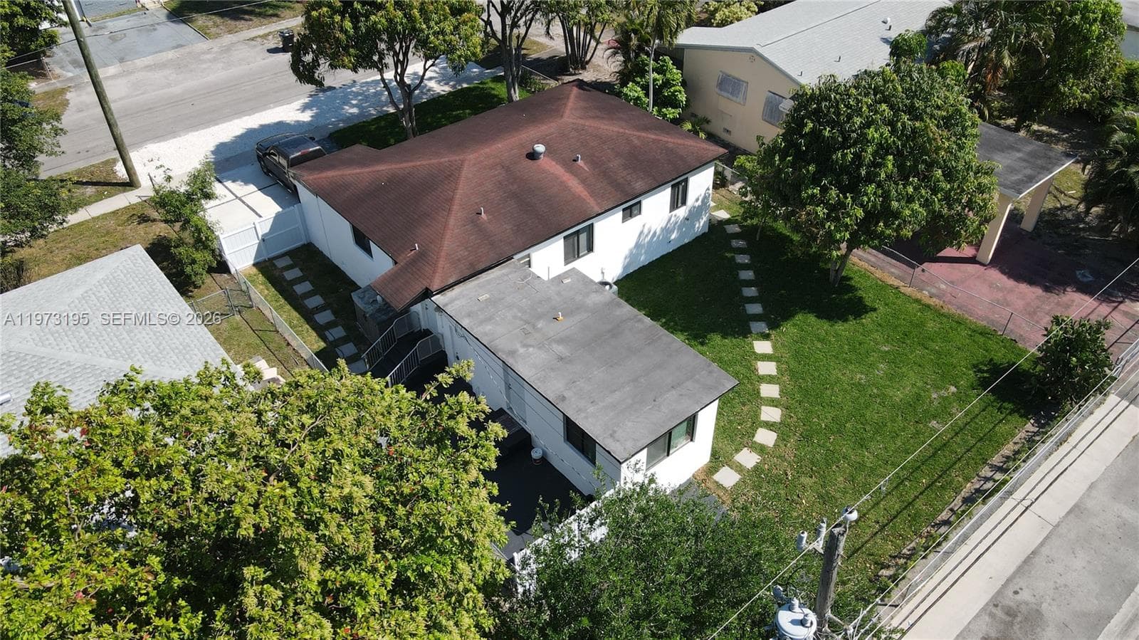 150 NE 169th Ter, North Miami Beach FL 33162 — 51
