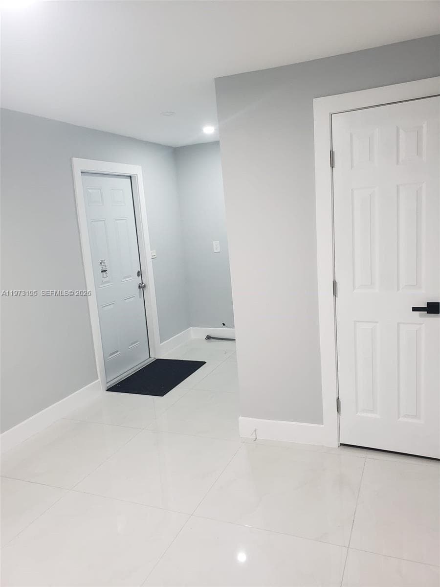 150 NE 169th Ter, North Miami Beach FL 33162 — 40