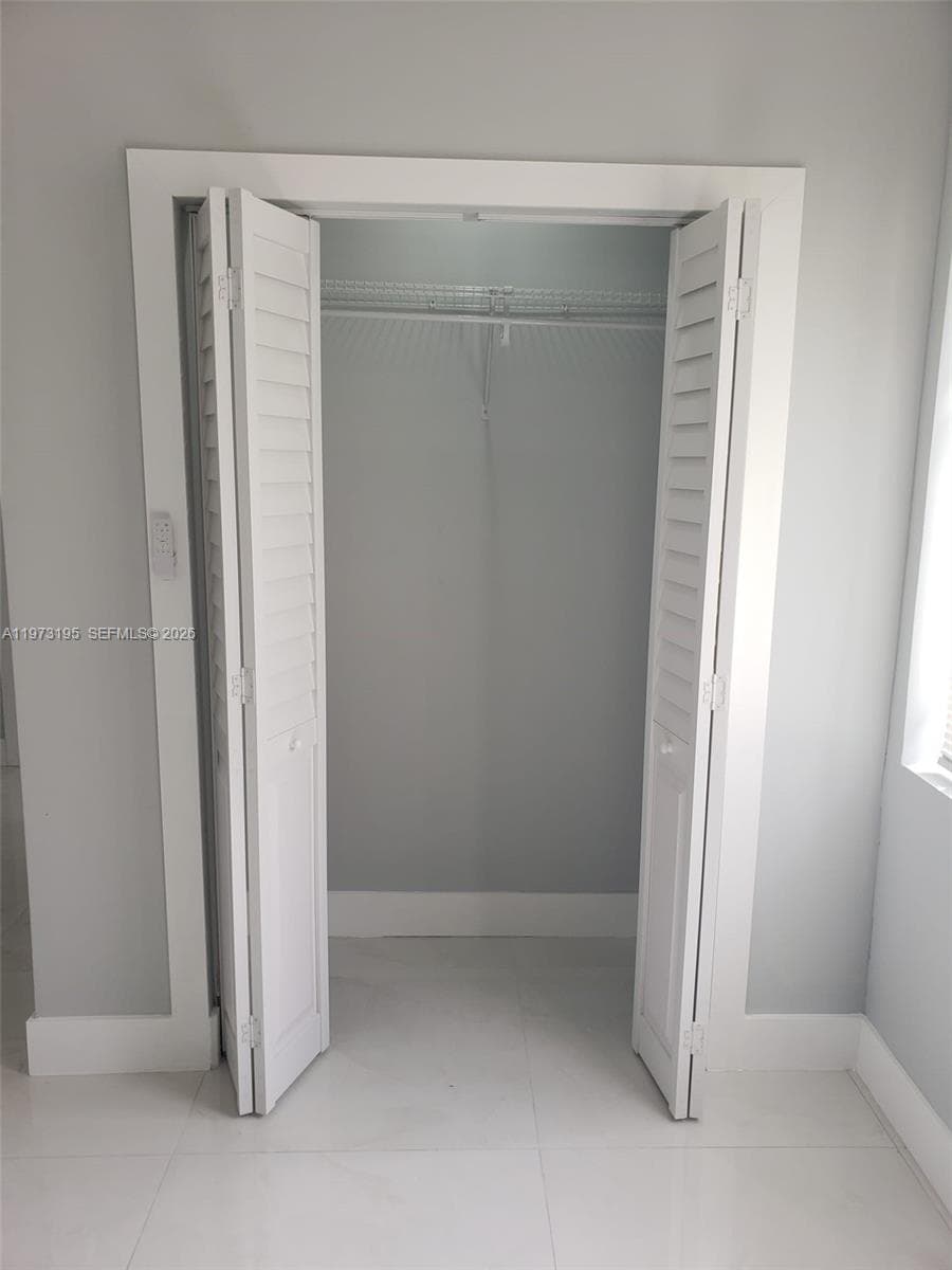 150 NE 169th Ter, North Miami Beach FL 33162 — 31