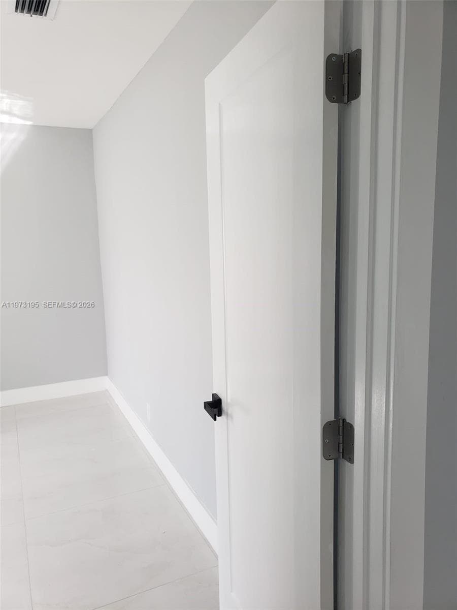 150 NE 169th Ter, North Miami Beach FL 33162 — 29