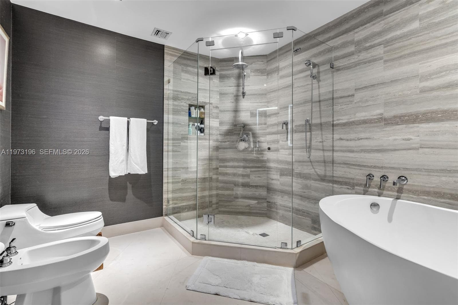 848 Brickell Key Dr, Miami FL 33131 — 22