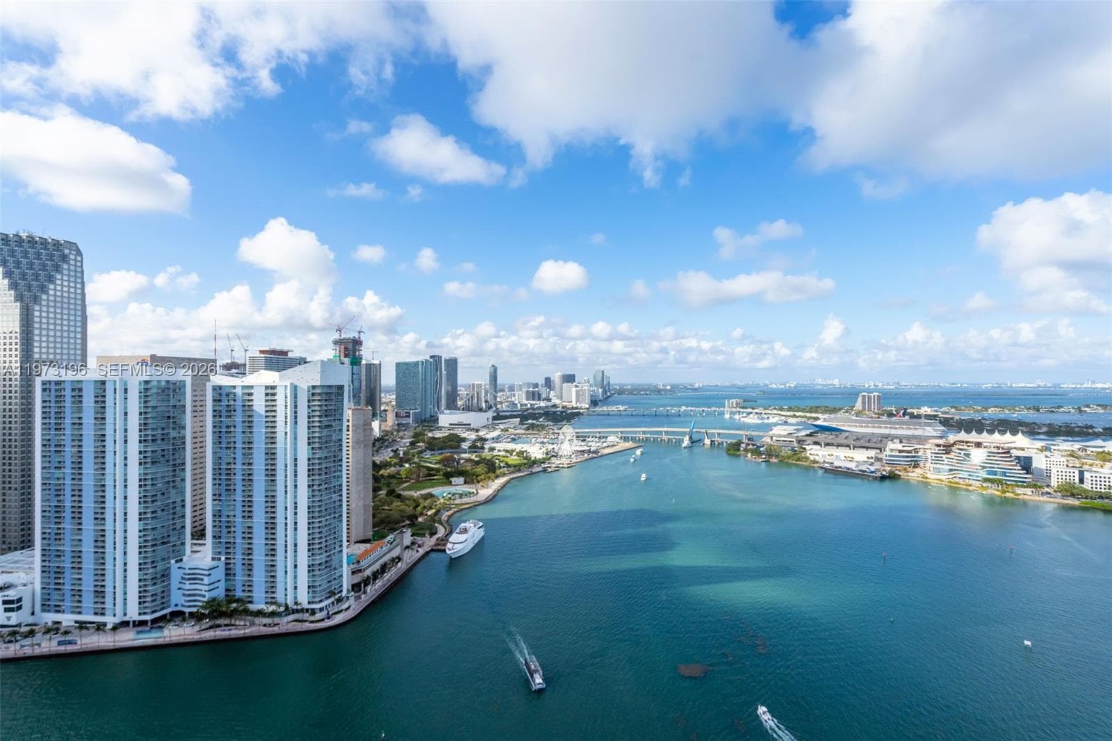 848 Brickell Key Dr, Miami FL 33131 — 36