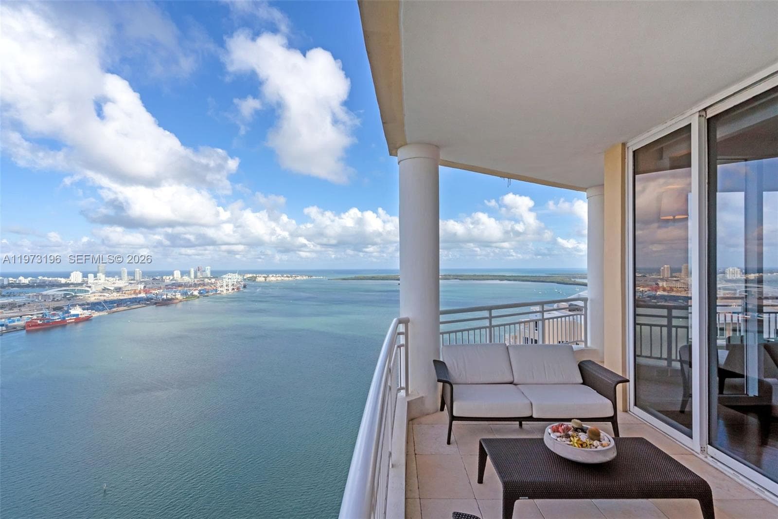 848 Brickell Key Dr, Miami FL 33131 — 34
