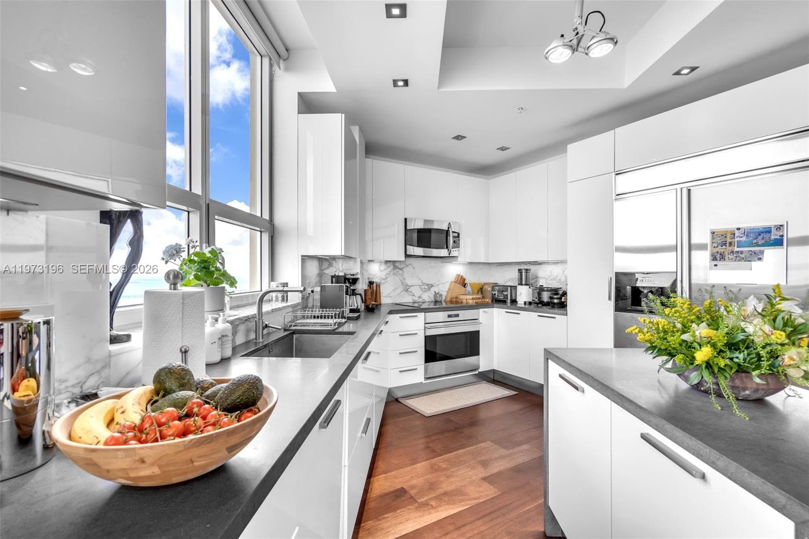 848 Brickell Key Dr, Miami FL 33131 — 14