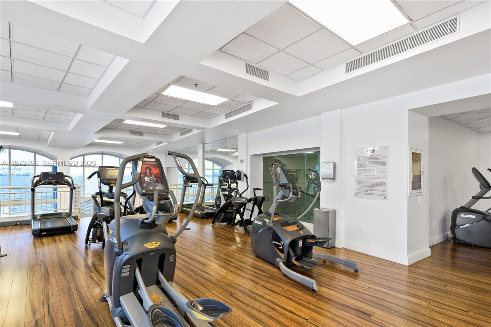 848 Brickell Key Dr, Miami FL 33131 — 41