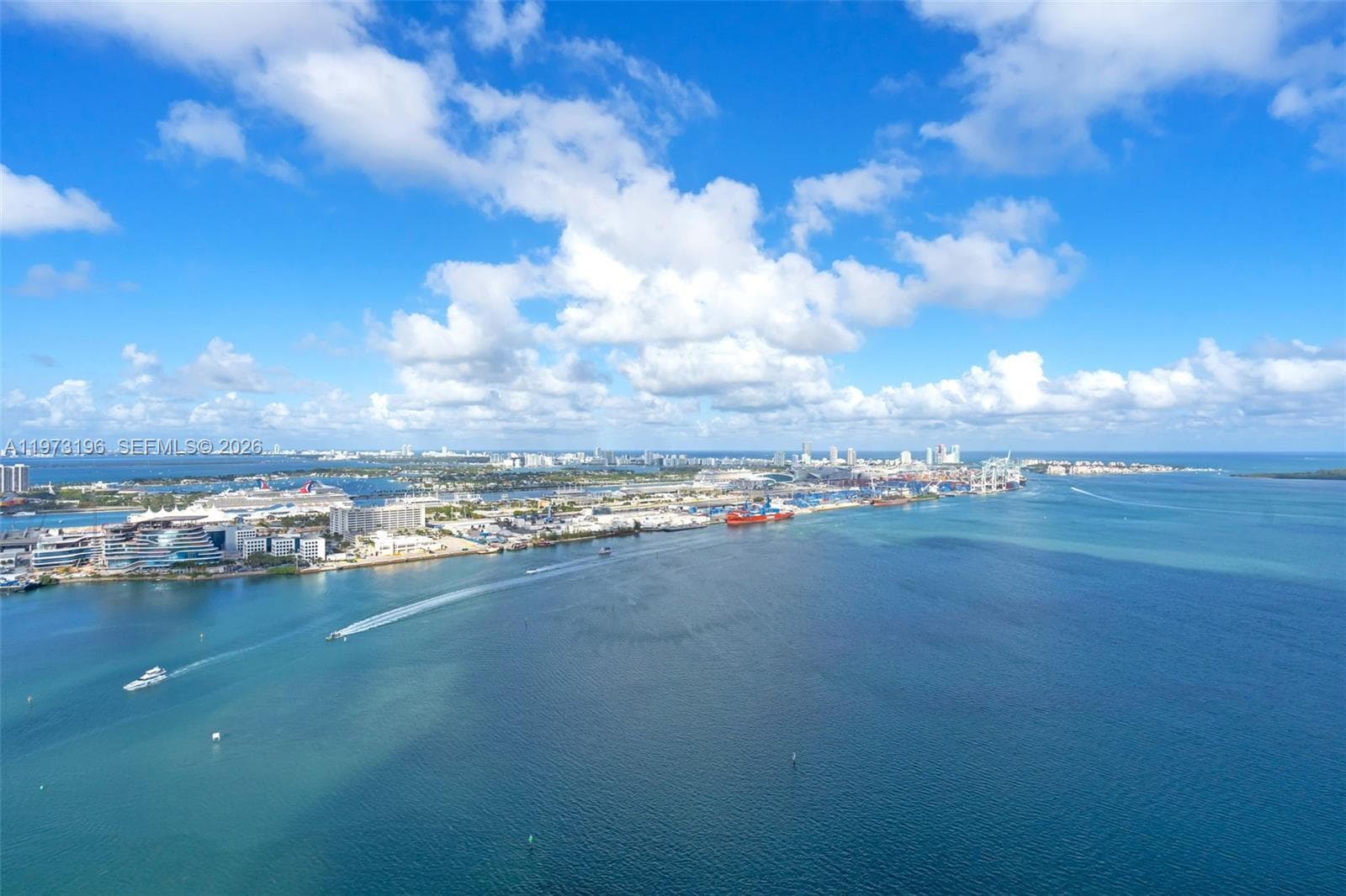 848 Brickell Key Dr, Miami FL 33131 — 37