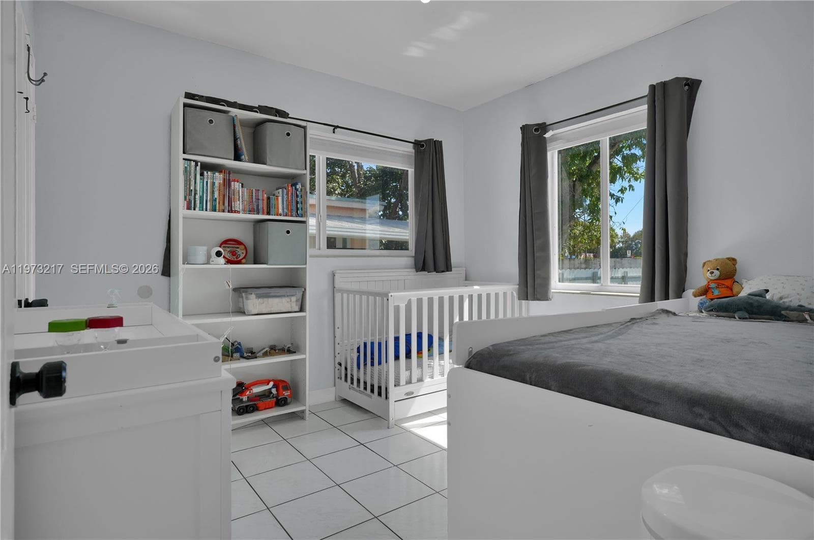 570 NE 169th St, North Miami Beach FL 33162 — 13