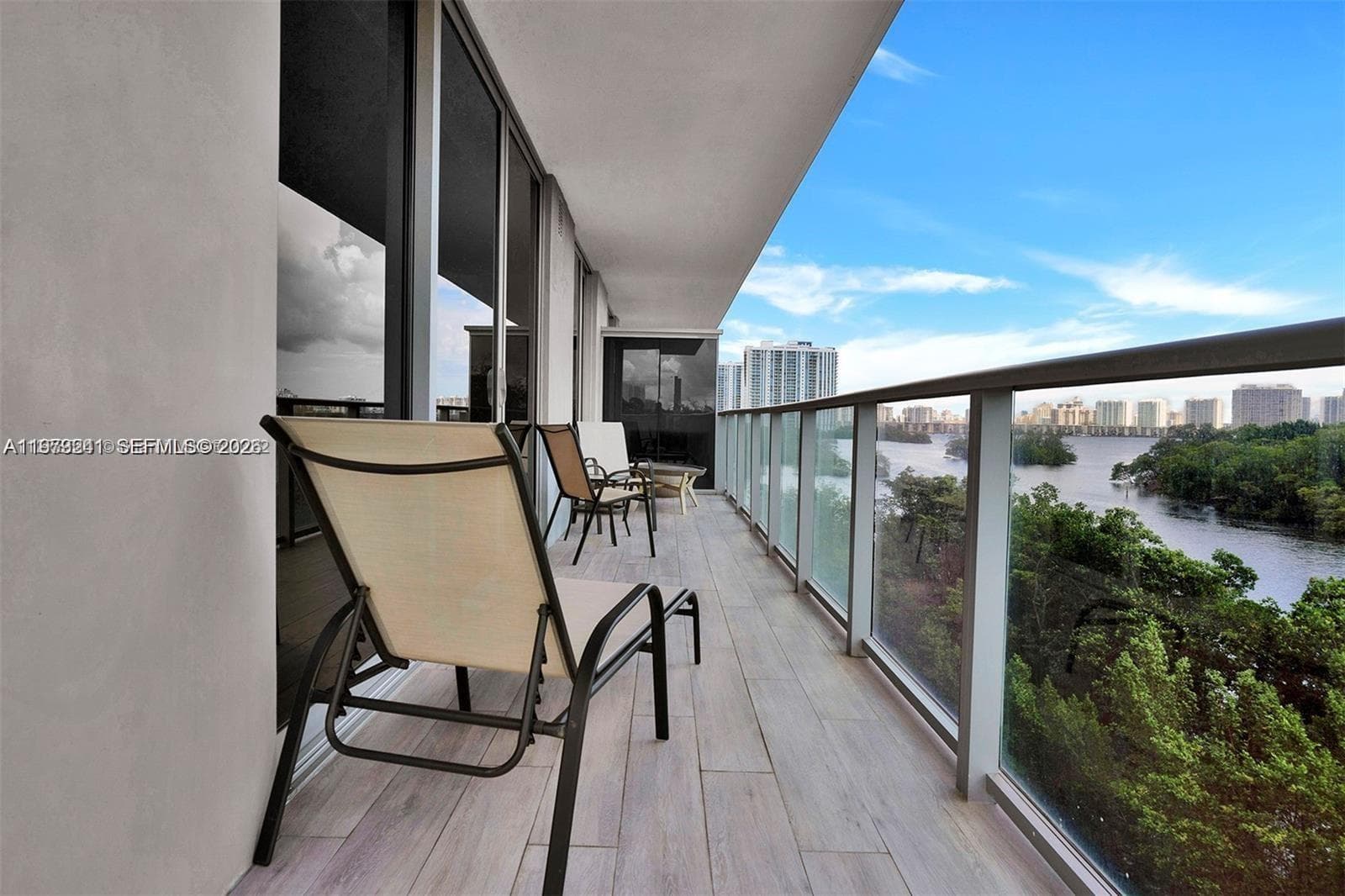 16385 Biscayne Blvd # 421, North Miami Beach FL 33160 — 2
