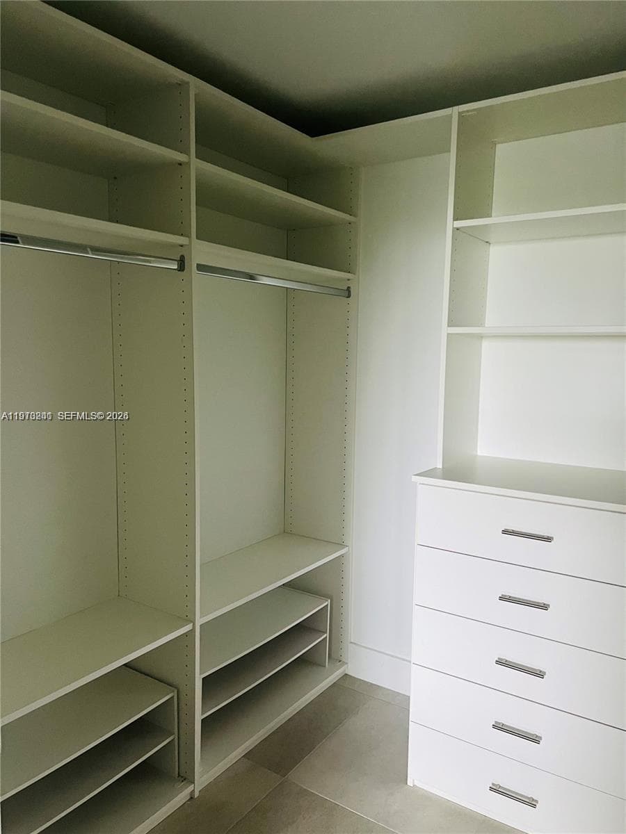 16385 Biscayne Blvd # 421, North Miami Beach FL 33160 — 13