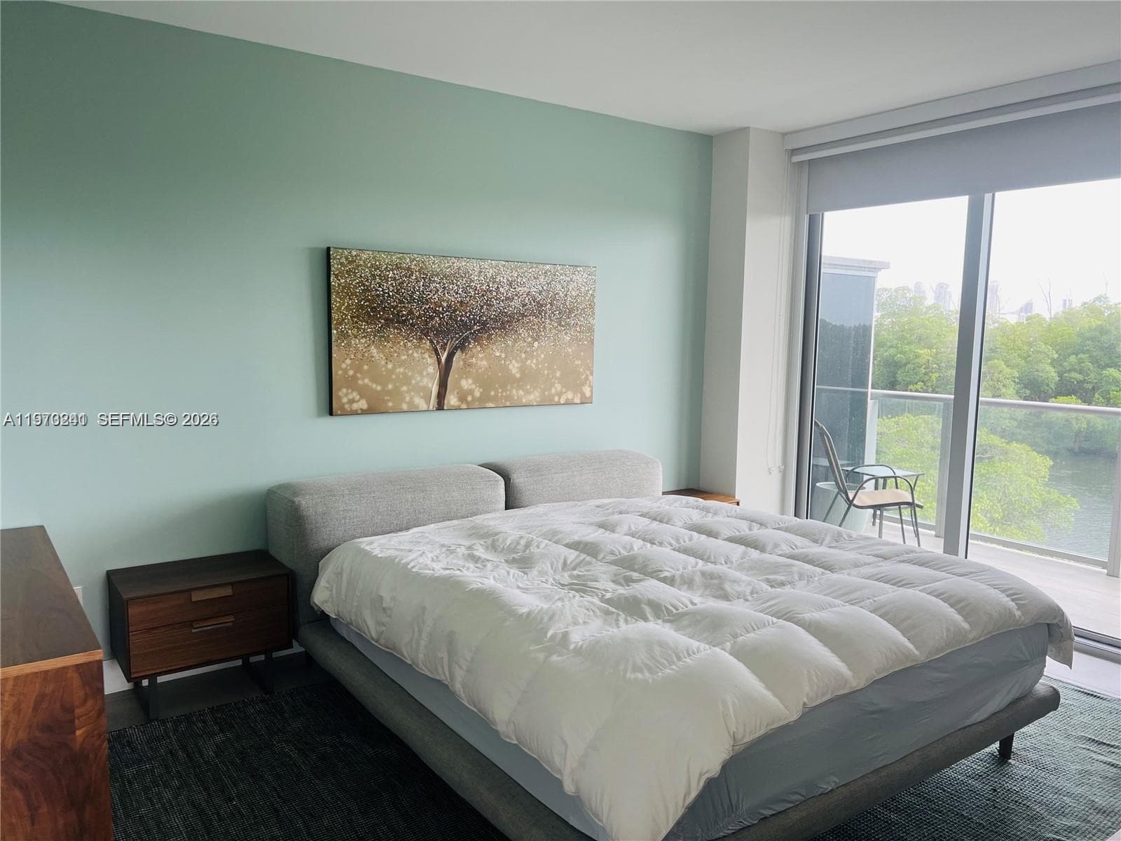 16385 Biscayne Blvd # 421, North Miami Beach FL 33160 — 11
