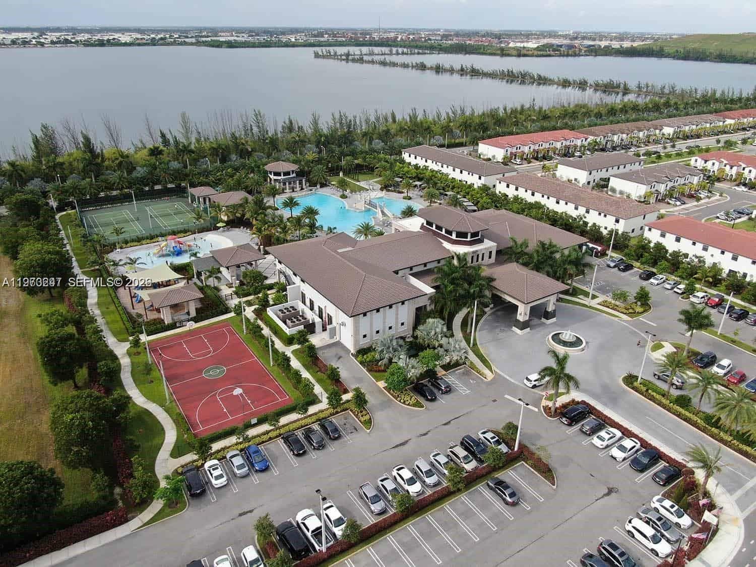 10521 NW 81st Ter, Doral FL 33178 — 23