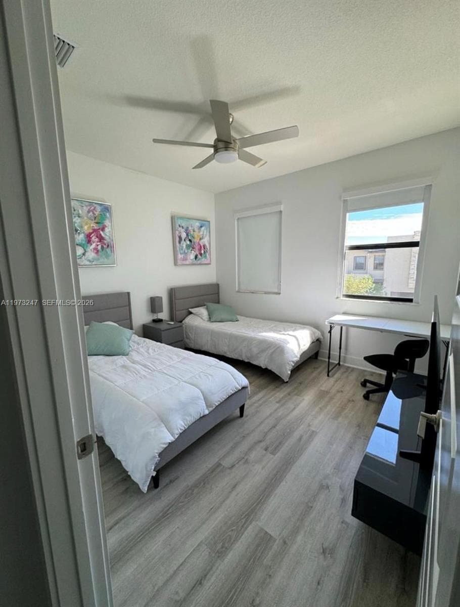 10521 NW 81st Ter, Doral FL 33178 — 22