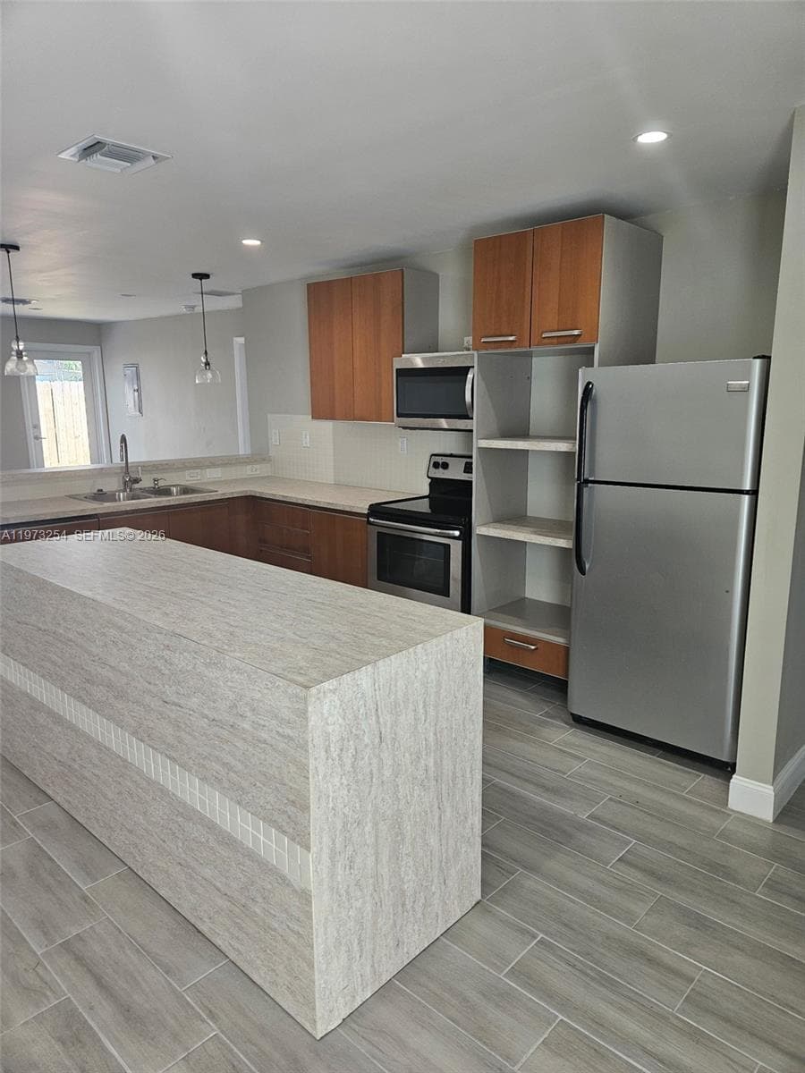 3906 NW 207th St Rd # 3906, Miami Gardens FL 33055 — 5