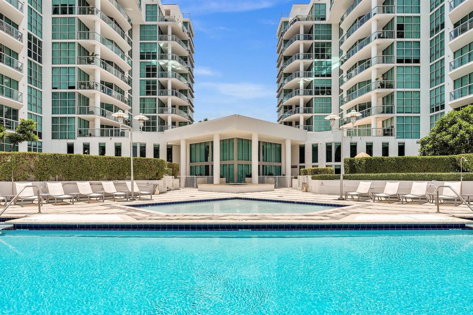 3131 NE 188th Street # 1201, Aventura FL 33180 — 50