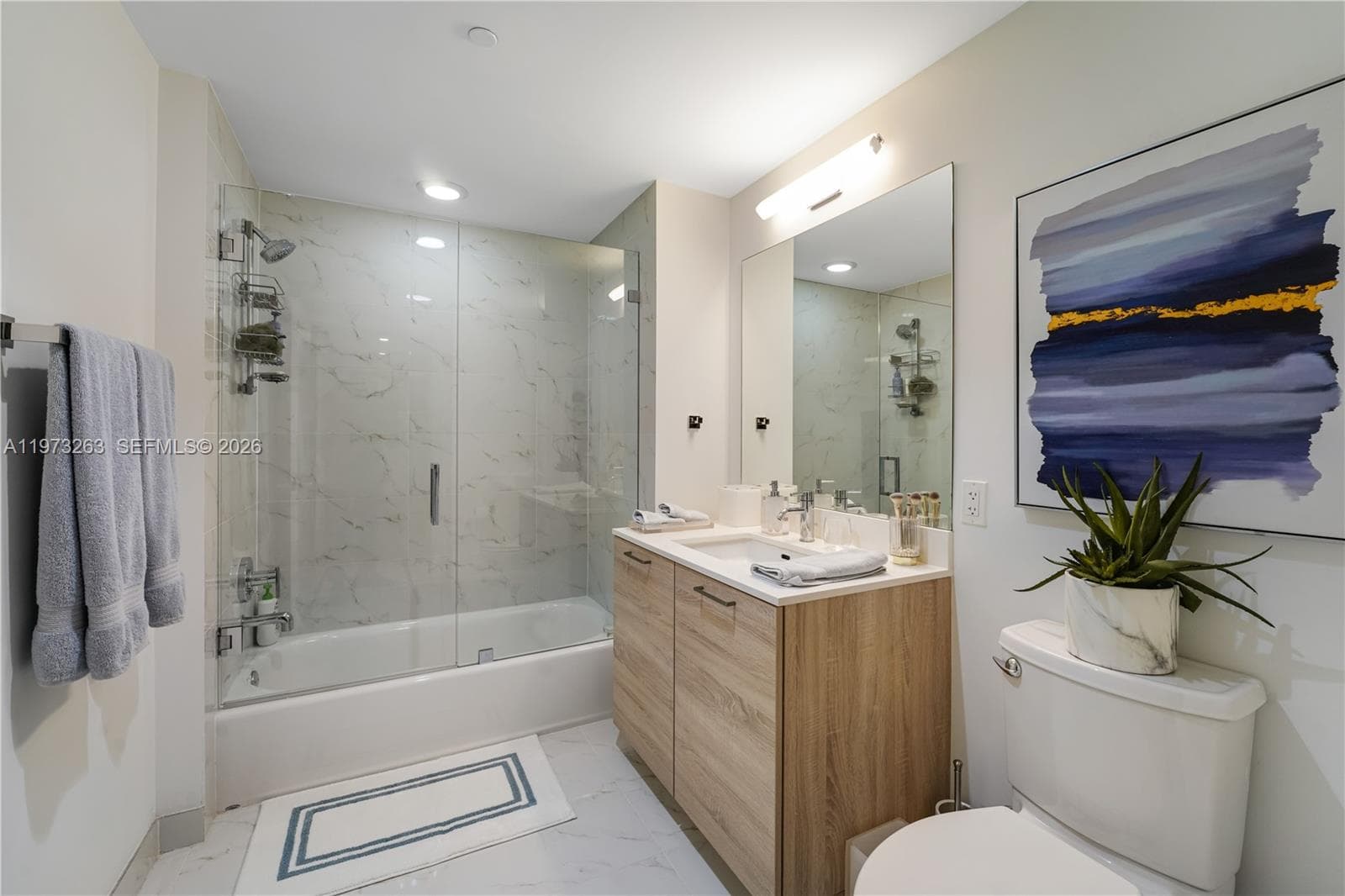 16385 Biscayne Blvd # 1502, North Miami Beach FL 33160 — 17