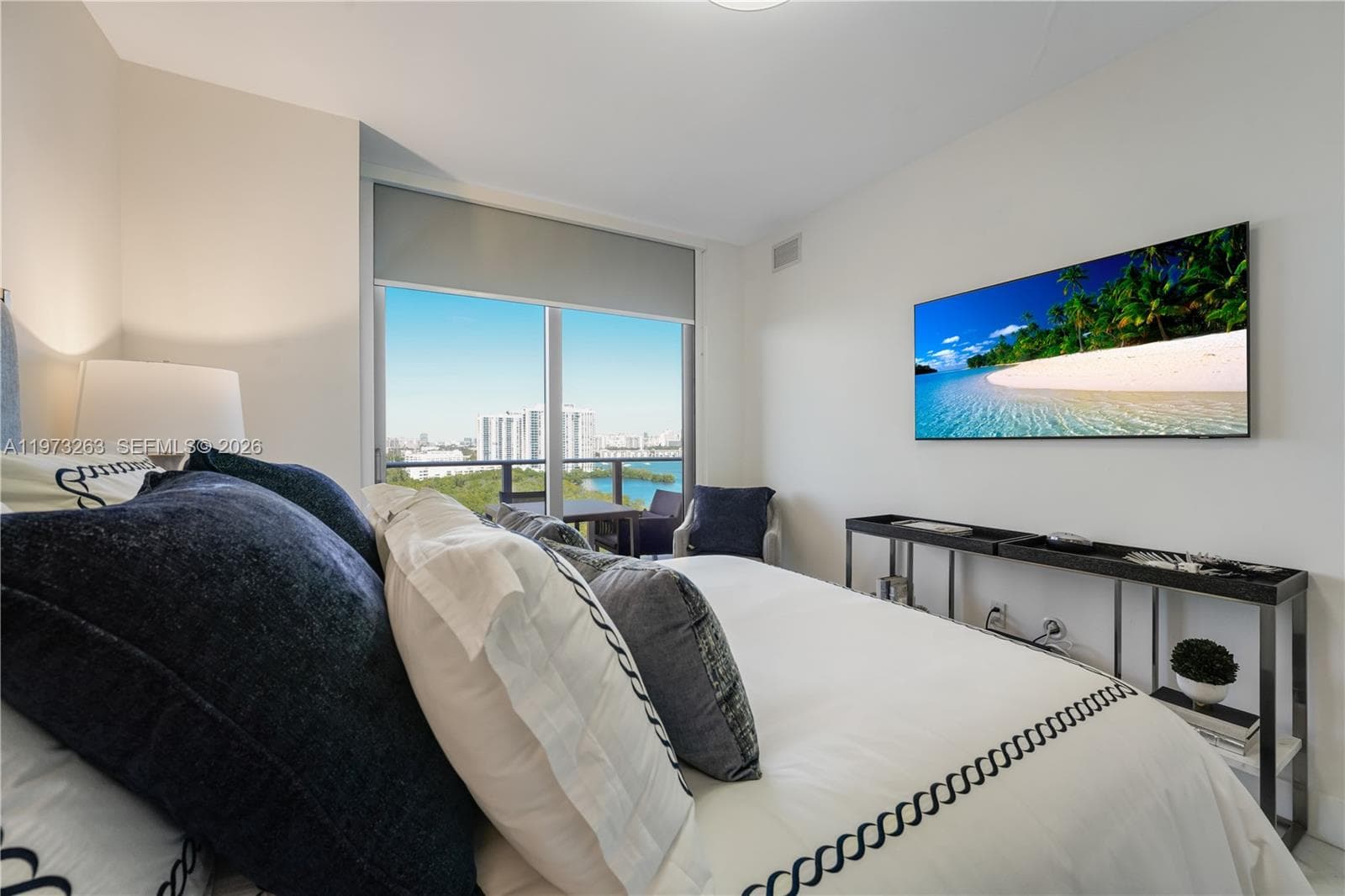16385 Biscayne Blvd # 1502, North Miami Beach FL 33160 — 14