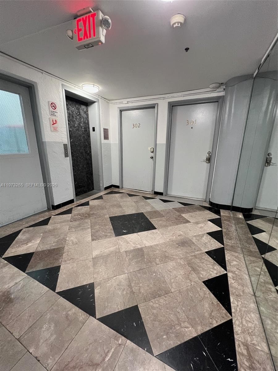 1100 Collins Ave # 303, Miami Beach FL 33139 — 18
