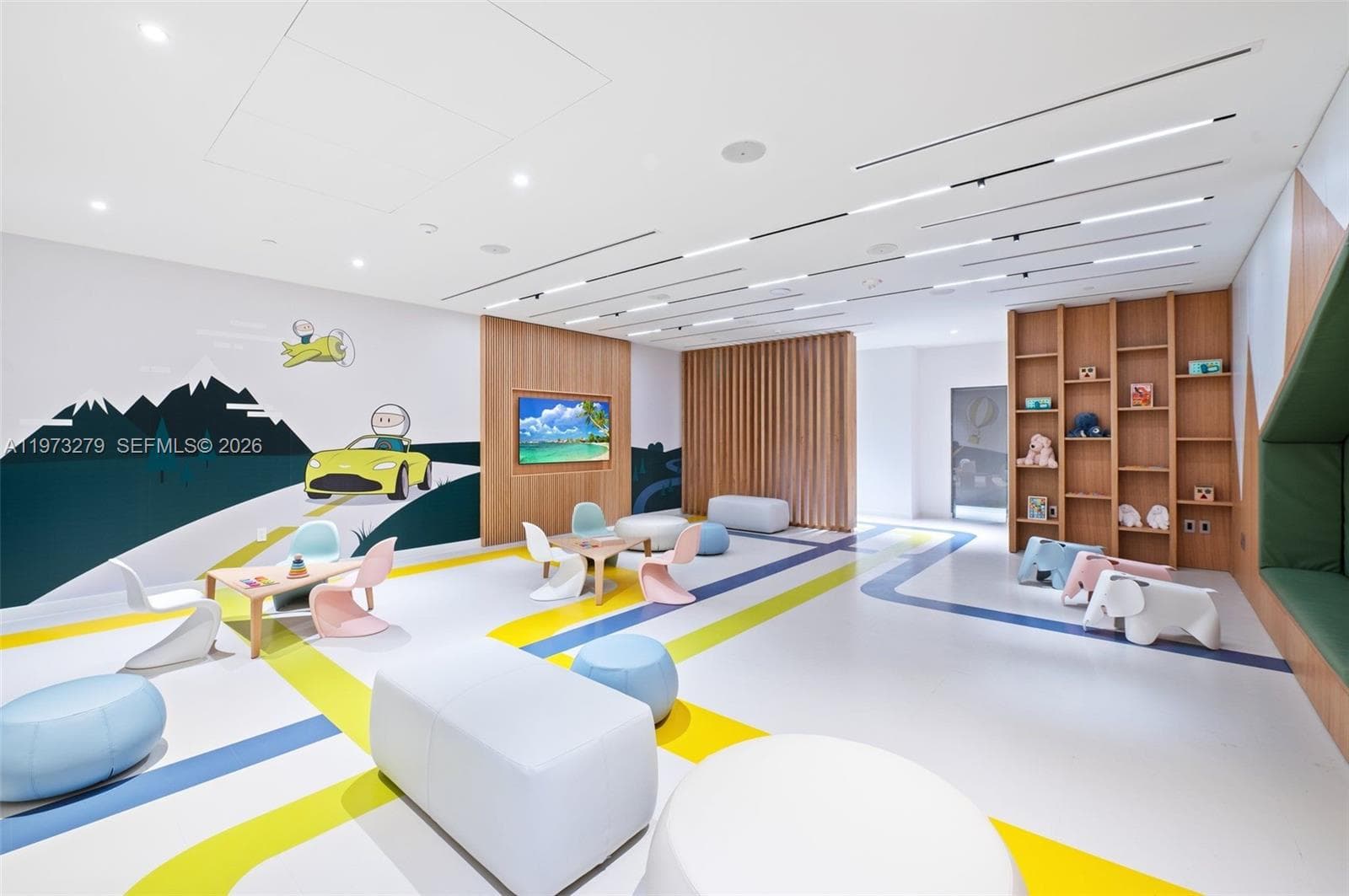 300 Biscayne Boulevard Way # 506E, Miami FL 33131 — 34