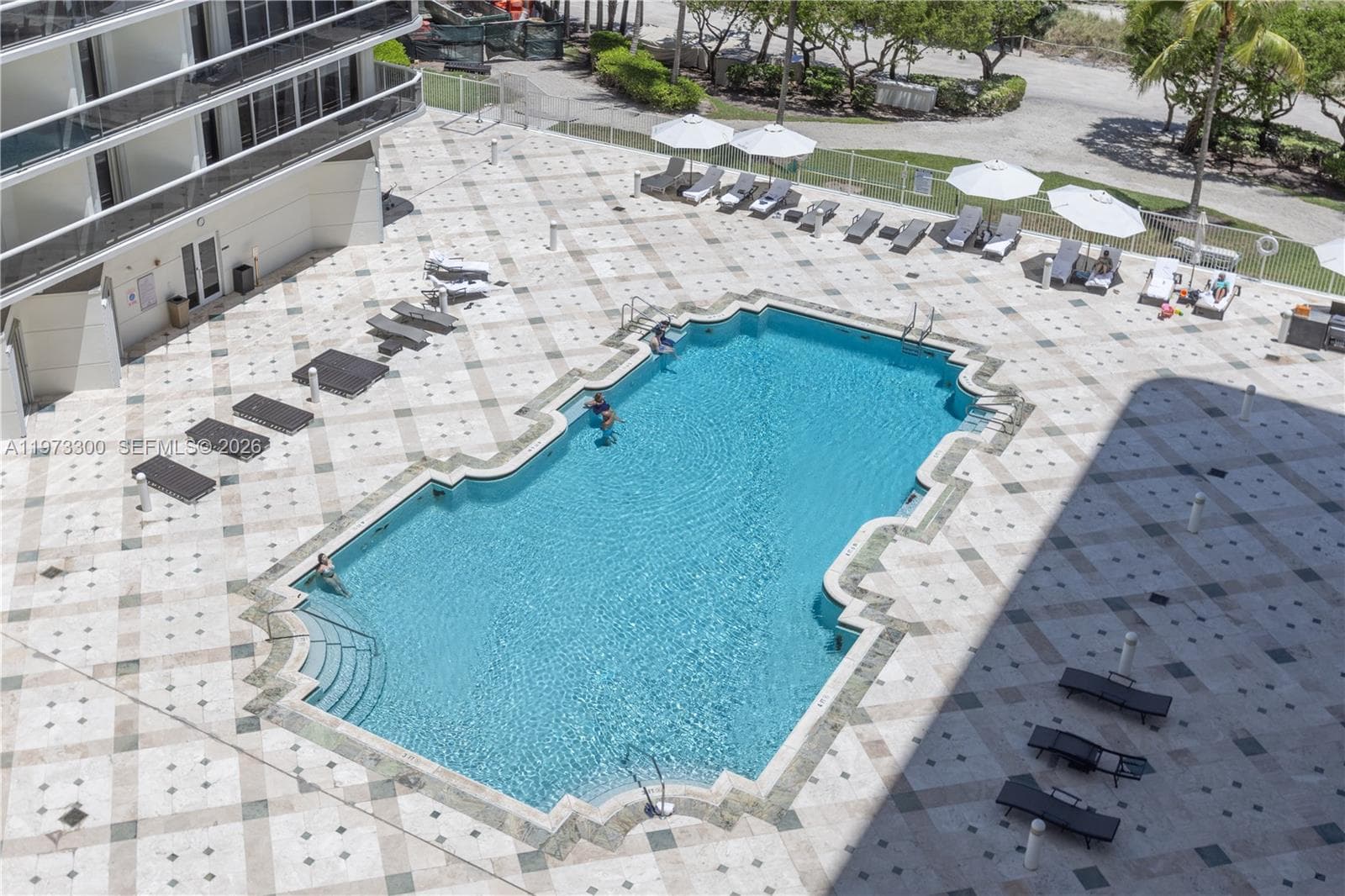 9559 Collins Ave # D, Surfside FL 33154 — 54