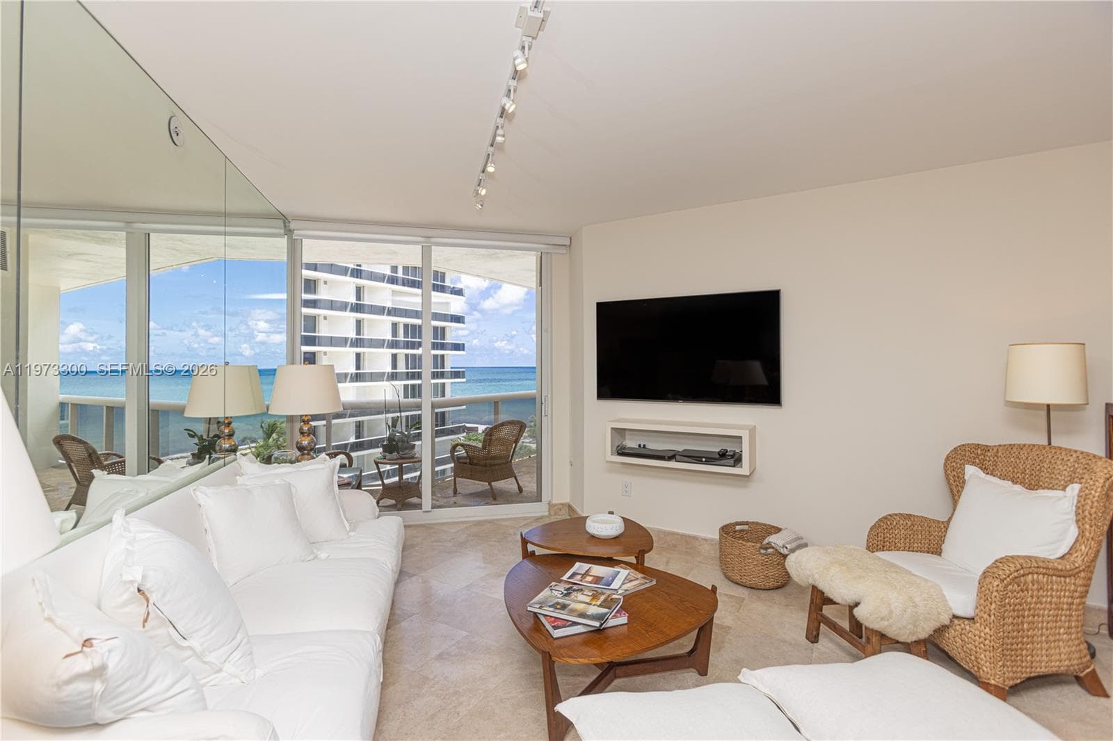9559 Collins Ave # D, Surfside FL 33154 — 19