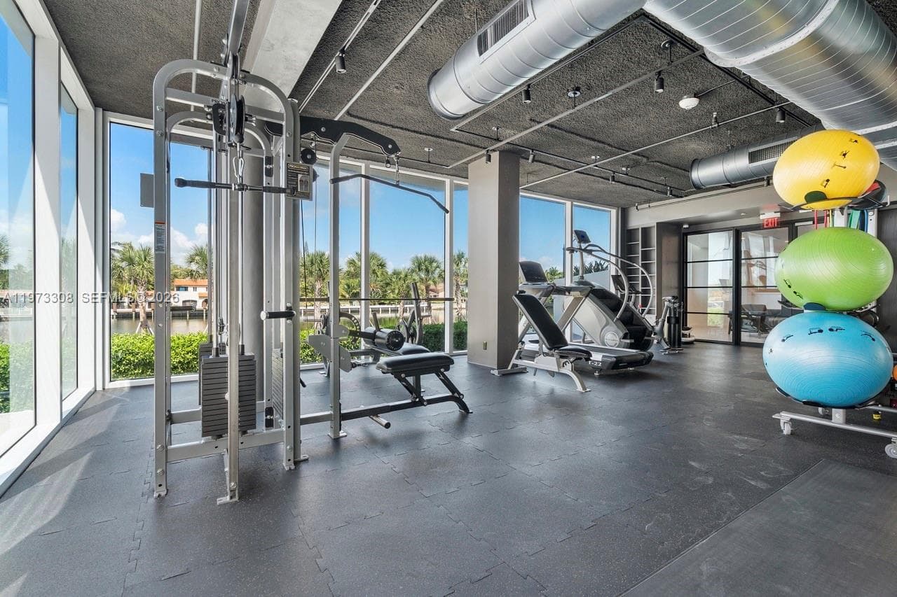 3411 Indian Creek Dr, Miami Beach FL 33140 — 42