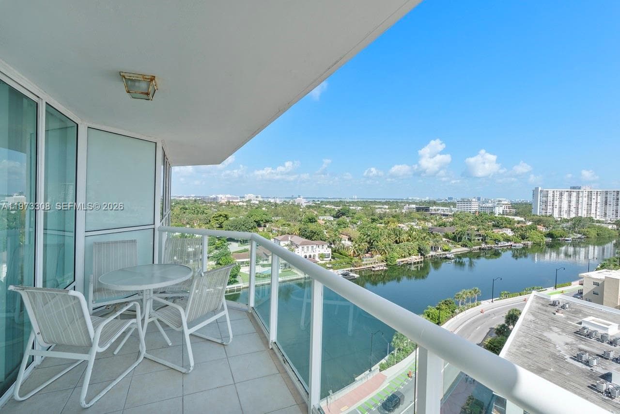 3411 Indian Creek Dr, Miami Beach FL 33140 — 12